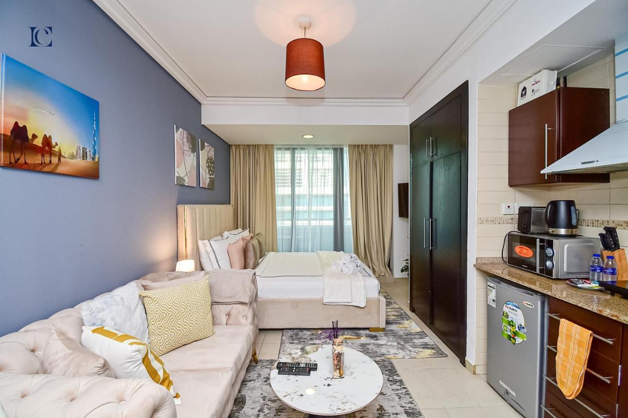 Appartement Luxury Escapes - Modern - Metro, & Mall Mins Away *